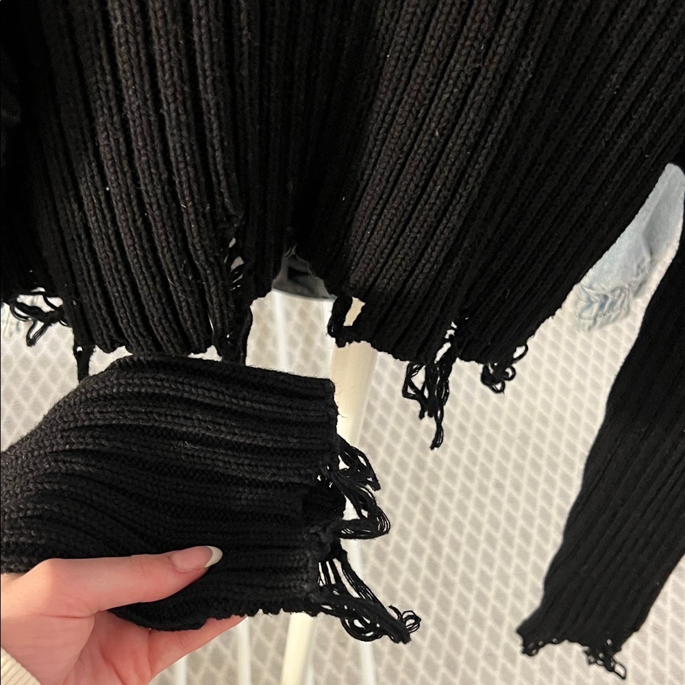 Zara Black Ribbed Knit Top - Picture 2 of 3